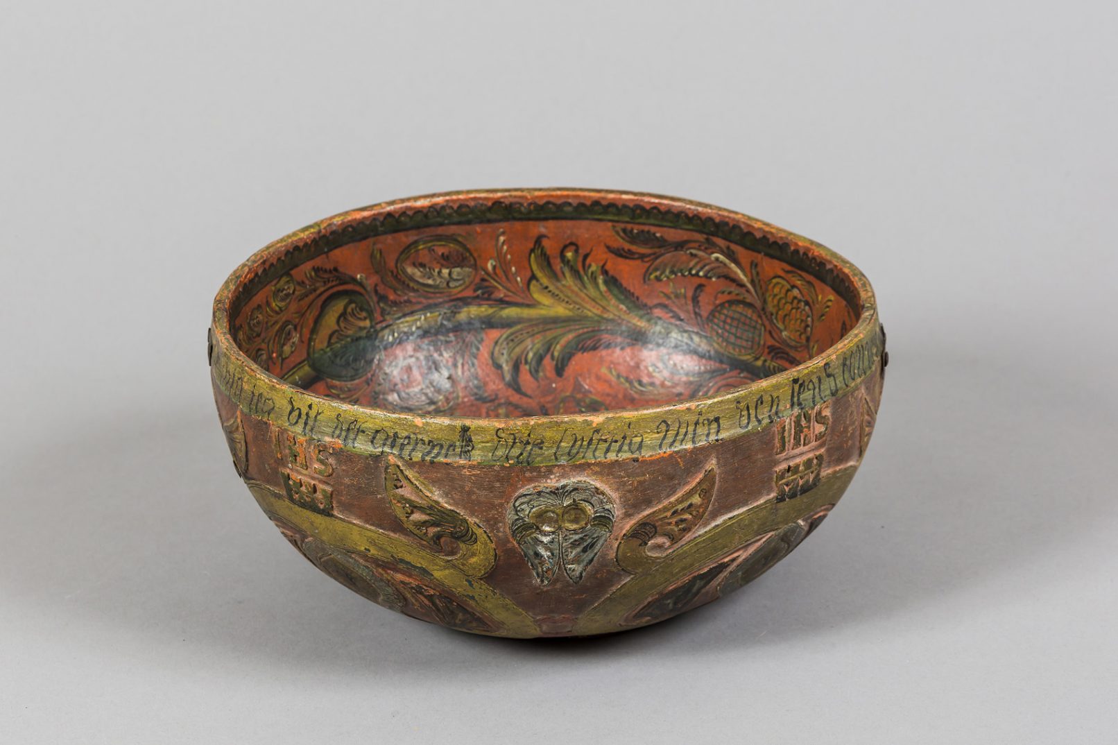 The Gundersen Collection er en imponerende samling av kunst og norske bondeantikviteter. Store deler av samlingen er stilt ut på hotellet Vestlia Resort i fjellbygda Geilo, Norge. The Gundersen Collection har også Norges viktigste private samling med Munch-grafikk. Ikke minst flere håndkolorerte grafiske verk. TGC har også verdens største samling med Peder Balke. I tillegg til en imponerende samling norsk bondekunst.