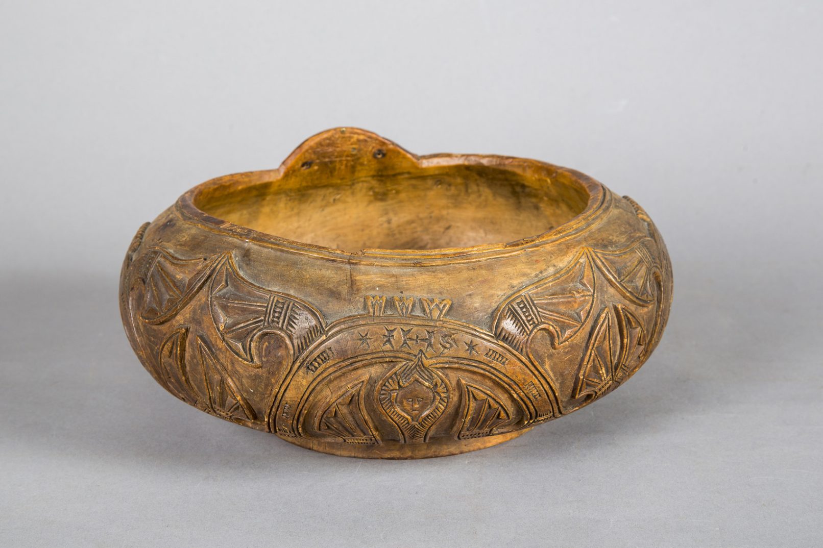 The Gundersen Collection er en imponerende samling av kunst og norske bondeantikviteter. Store deler av samlingen er stilt ut på hotellet Vestlia Resort i fjellbygda Geilo, Norge. The Gundersen Collection har også Norges viktigste private samling med Munch-grafikk. Ikke minst flere håndkolorerte grafiske verk. TGC har også verdens største samling med Peder Balke. I tillegg til en imponerende samling norsk bondekunst.